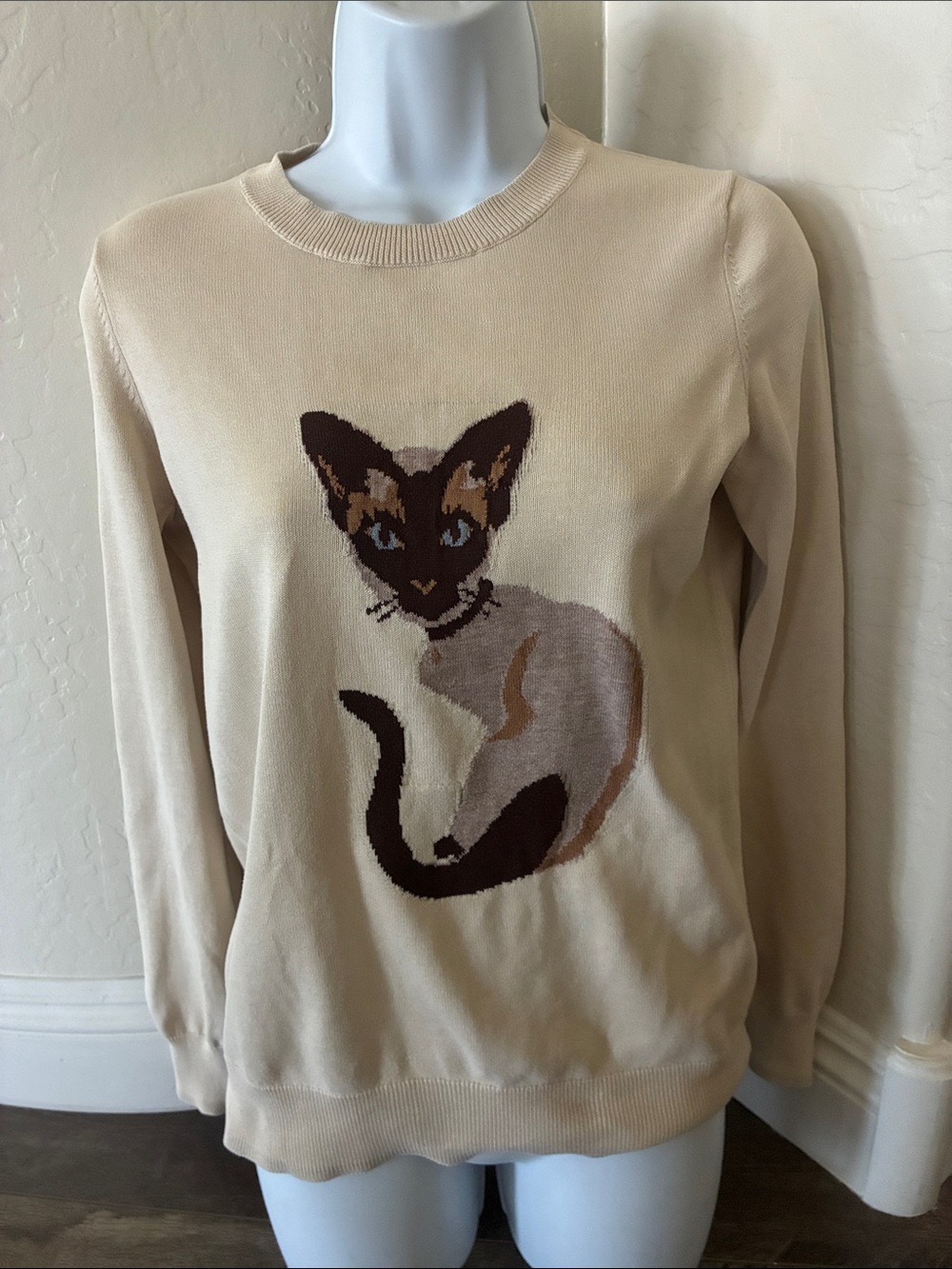 Women’s Cream Crewneck Siamese Cat Sweater Size SP